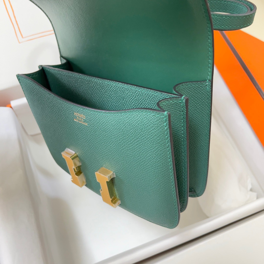 Hermes Constance 18 Mini Shoulder Bag In Vert Emeraude Epsom Leather